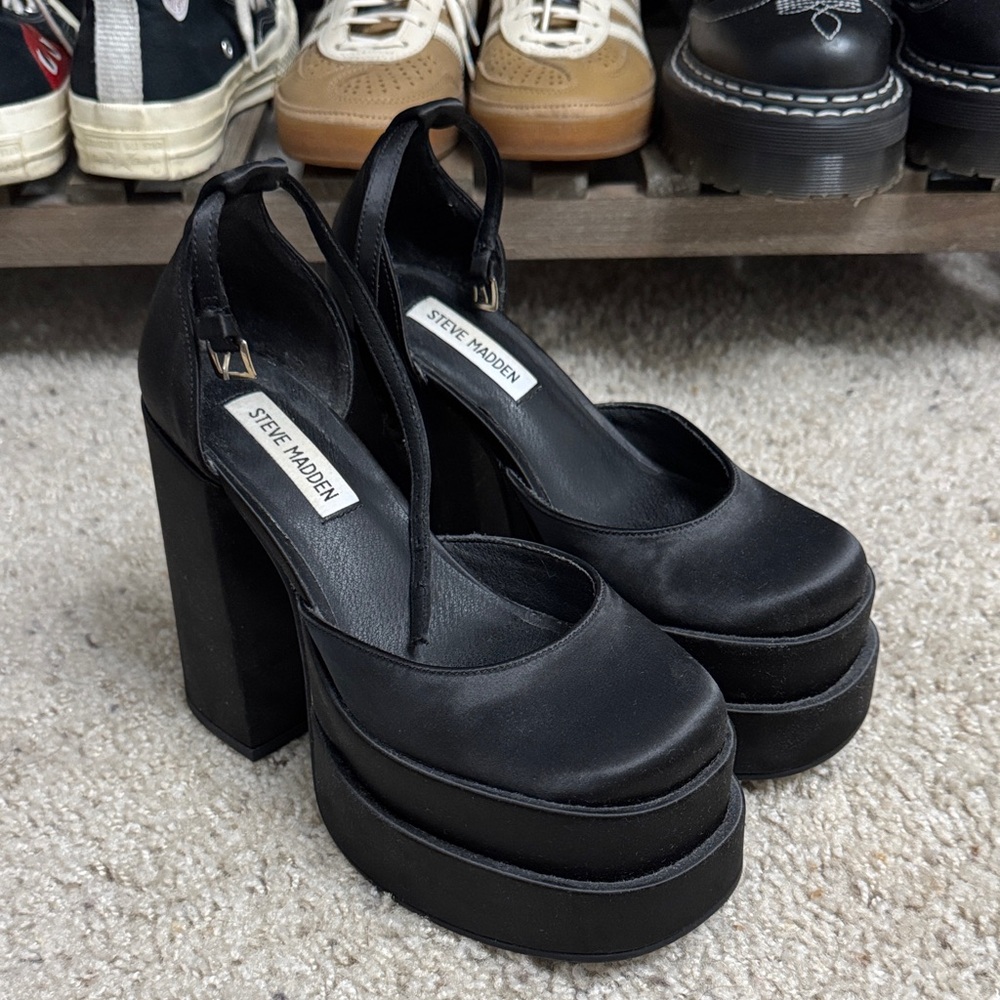 Steve Madden Black Platforms